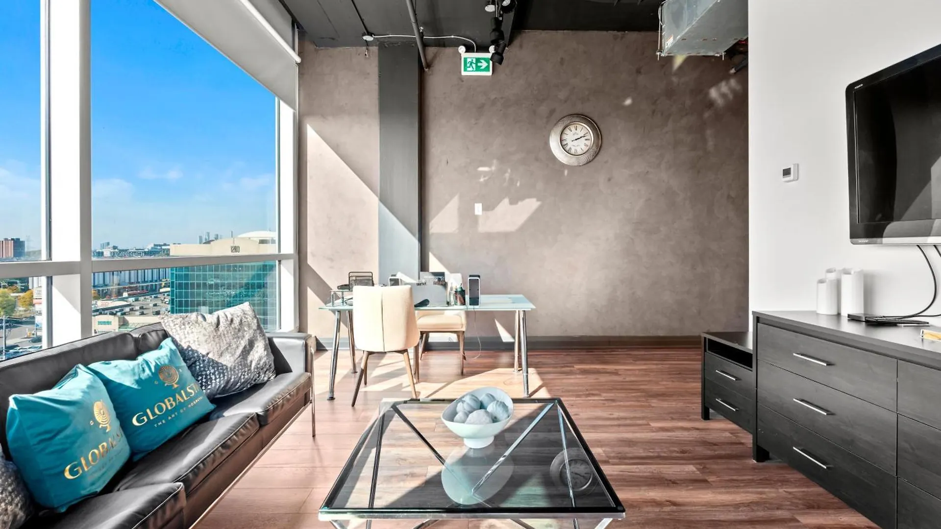 Hotel Bright Suites Finch West By Globalstay Toronto